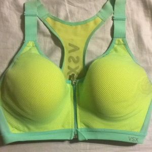 Victoria’s Secret Sport front close sports bra 34D